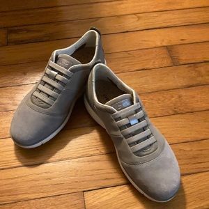NWOT Size 5 Geox Nebula Ladies Gray Sneakers